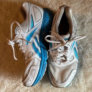 Reebok crosstrainers